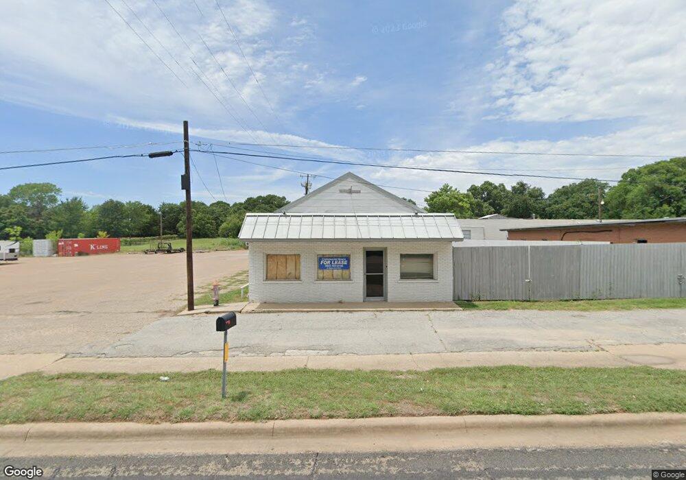 1901 S Armstrong Ave, Denison, TX 75020 - photo 1