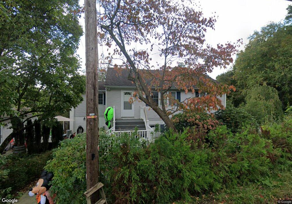 11 Cedar Rd, Lake Peekskill, NY 10537 - photo 1