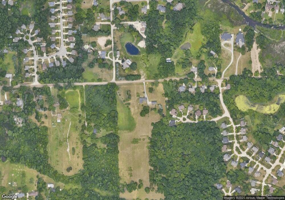 5445 Coomer Rd, West Bloomfield, MI 48324 - photo 1