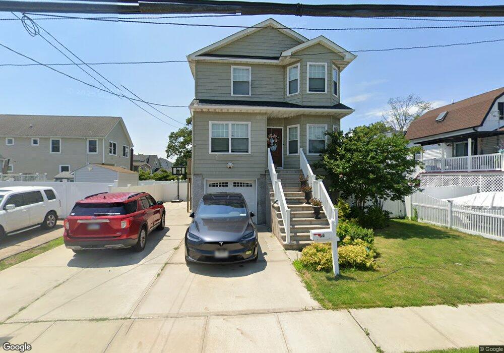 66 Gordon Place, Freeport, NY 11520 - photo 1