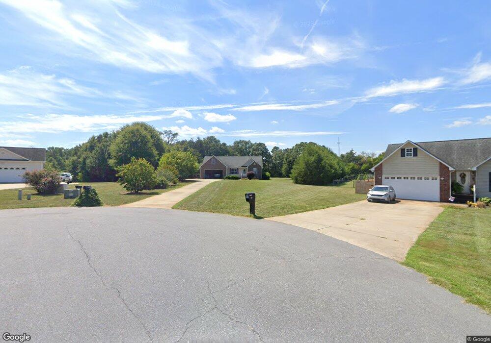 1835 Tennessee Ct, Lincolnton, NC 28092 - photo 1