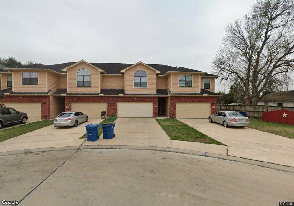 2008 Broadview Cir, Rosenberg, TX 77471 - photo 1