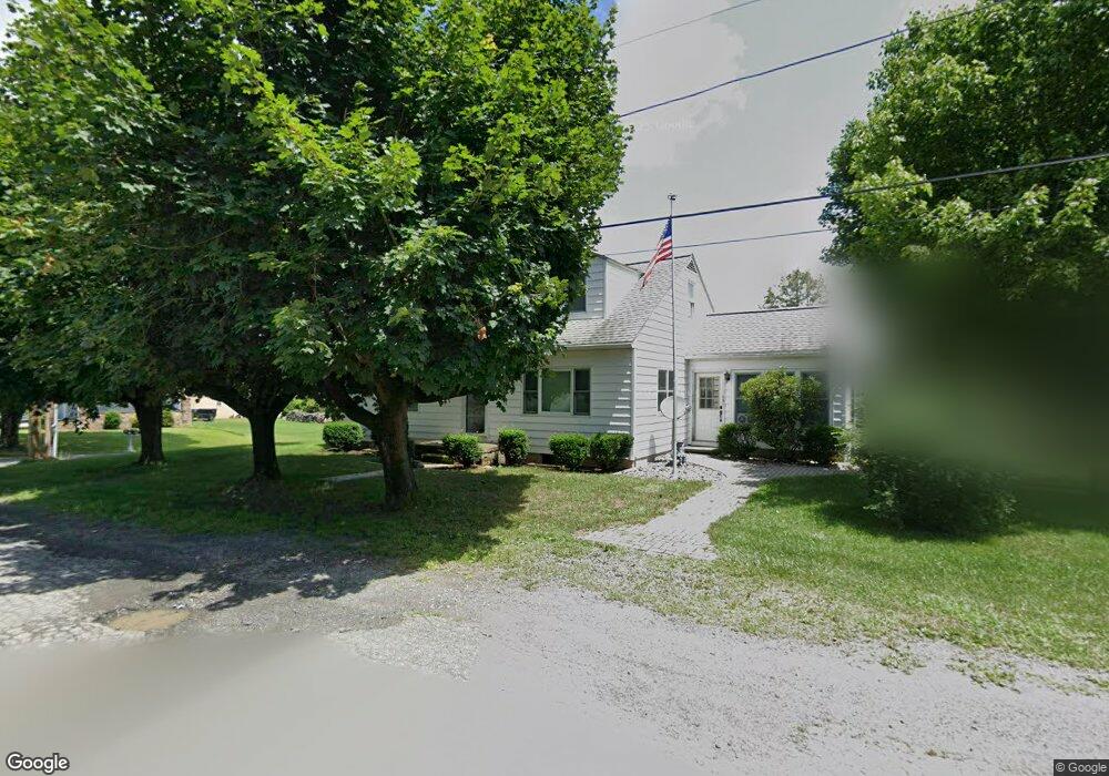 1017 Center St, Tamaqua, PA 18252 - photo 1