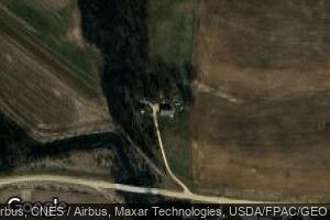 13252 226th St, Zwingle, IA 52079