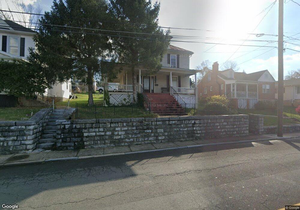 460 N Massanutten St, Strasburg, VA 22657 - photo 1