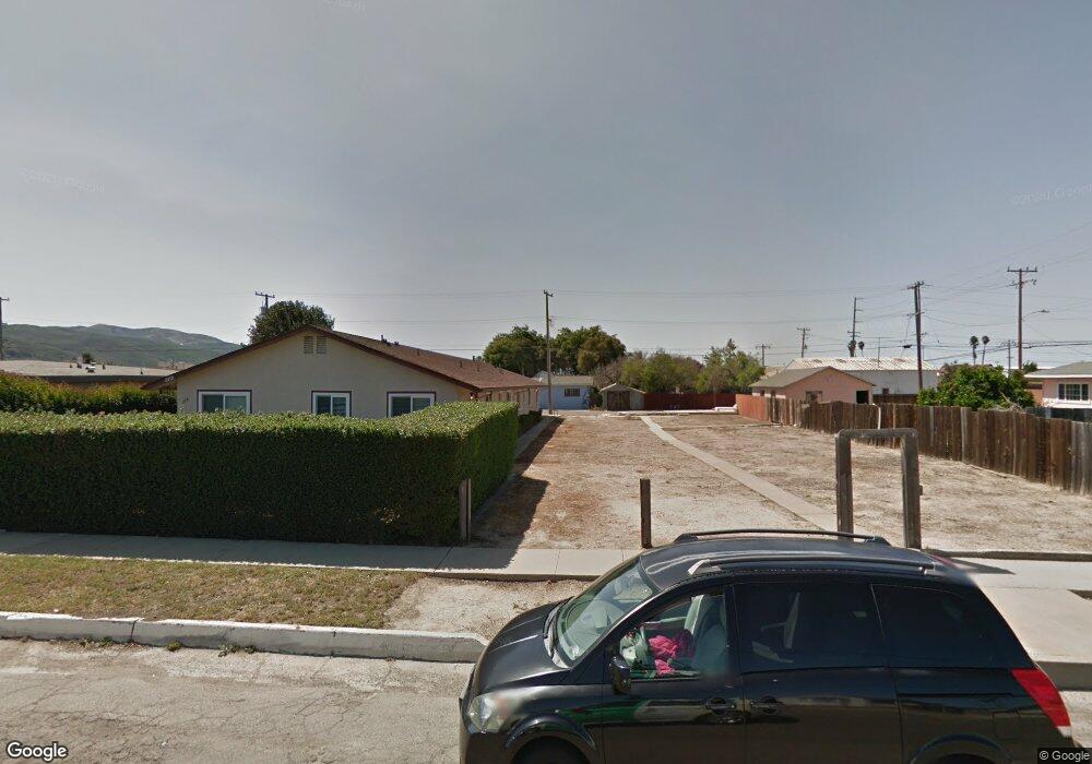 233 N E St, Lompoc, CA 93436 - photo 1