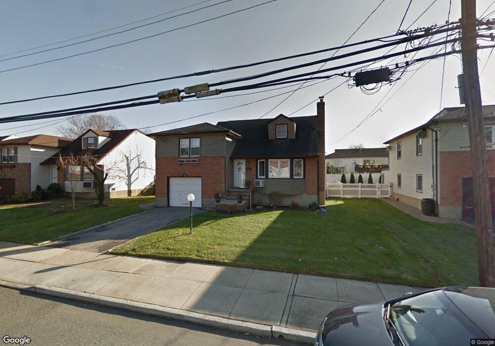 764 Washington St, Baldwin, NY 11510 - photo 1