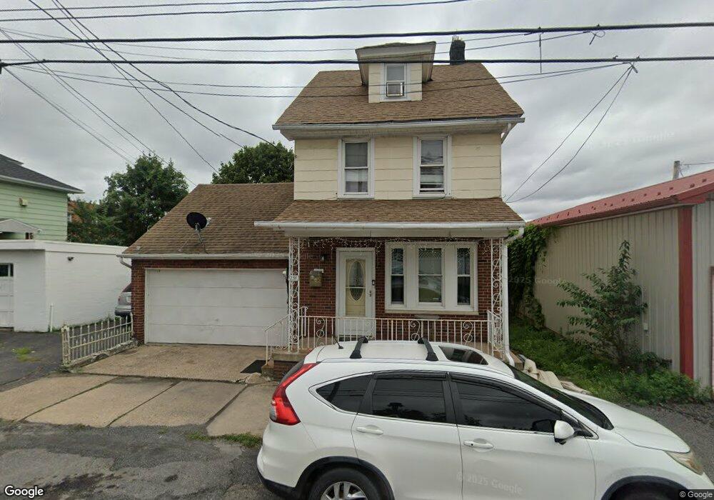 238 E 1st St, Hazleton, PA 18201 - photo 1