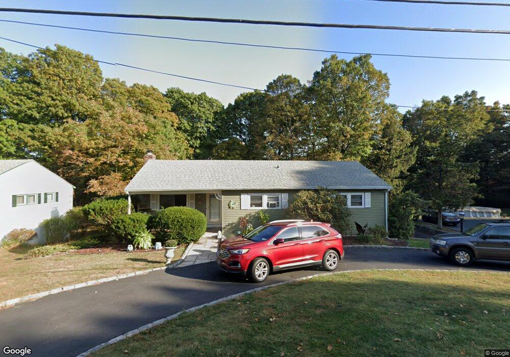 61 Ganung Dr, Ossining, NY 10562 - photo 1