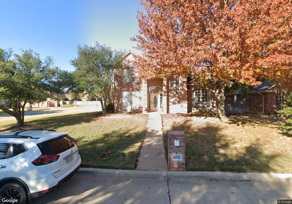608 Sabine Ct, Hurst, TX 76054 - photo 1