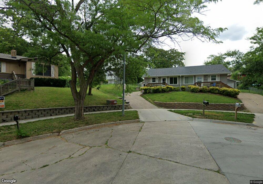 3327 SE 4th Ct, Des Moines, IA 50315 - photo 1