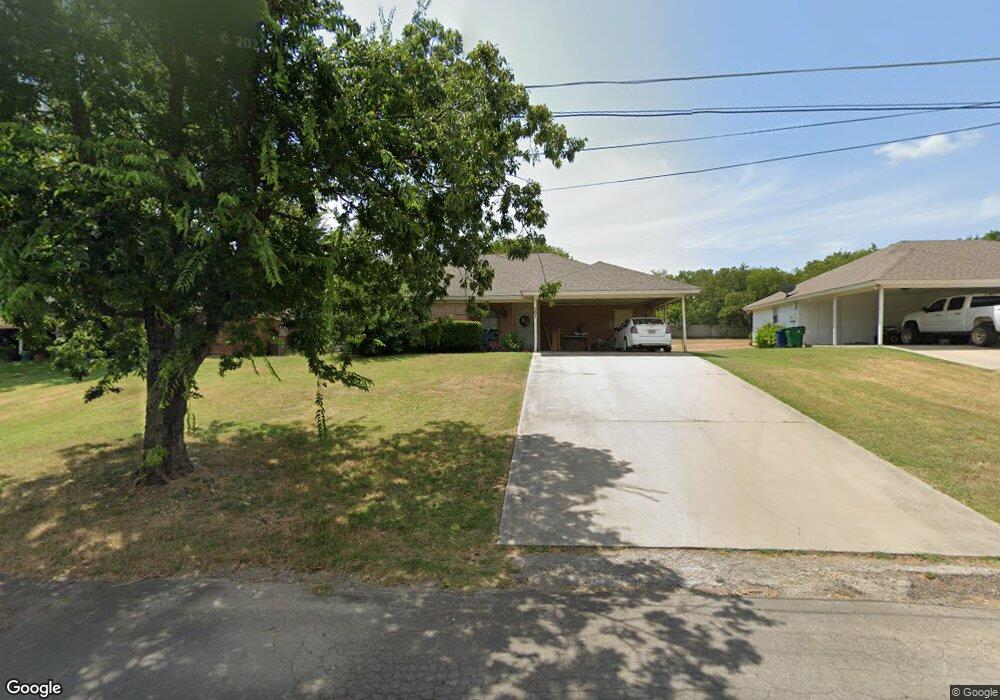 501 W Ash St, Decatur, TX 76234 - photo 1