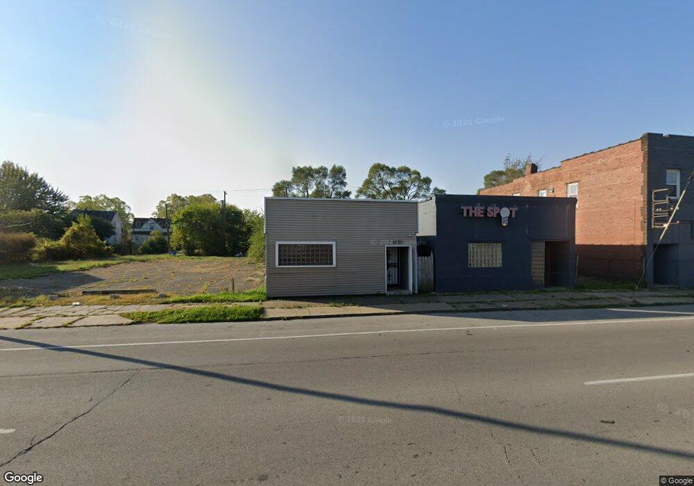 1828 E 28th St, Lorain, OH 44055 - photo 1