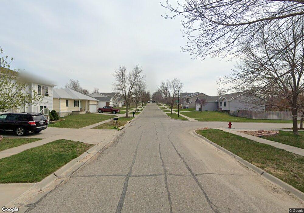 1224 SW 34th St, Lincoln, NE 68522 - photo 1