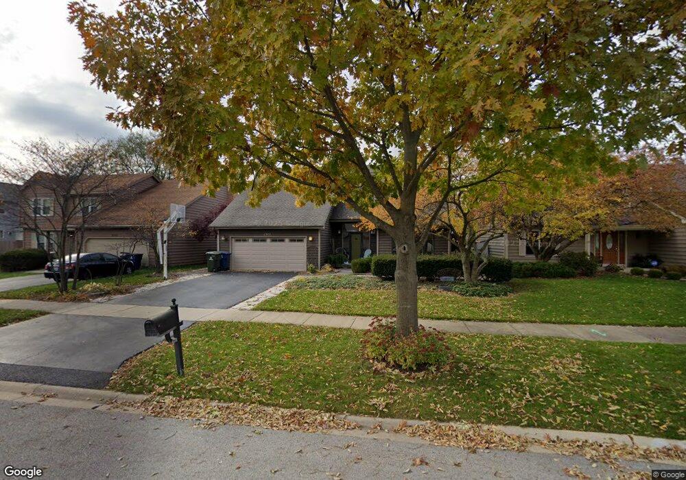 2513 Leach Dr, Naperville, IL 60564 - photo 1