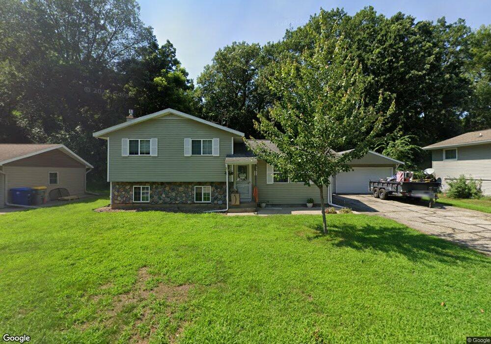 812 Juniper St, La Crescent, MN 55947 - photo 1