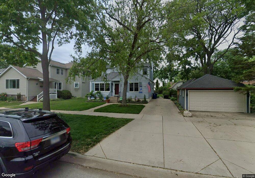 1474 E Walnut Ave, Des Plaines, IL 60016 - photo 1