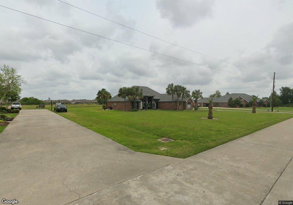 1678 N Crestview Dr, Lake Charles, LA 70605 - photo 1