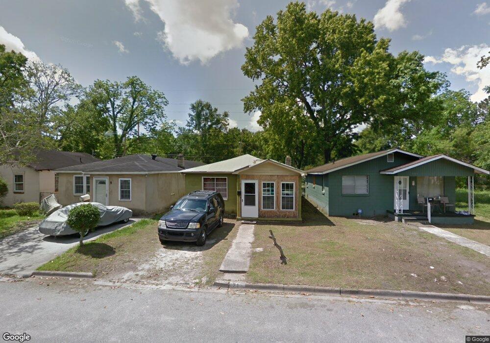 717 W 51st St, Savannah, GA 31405 - photo 1