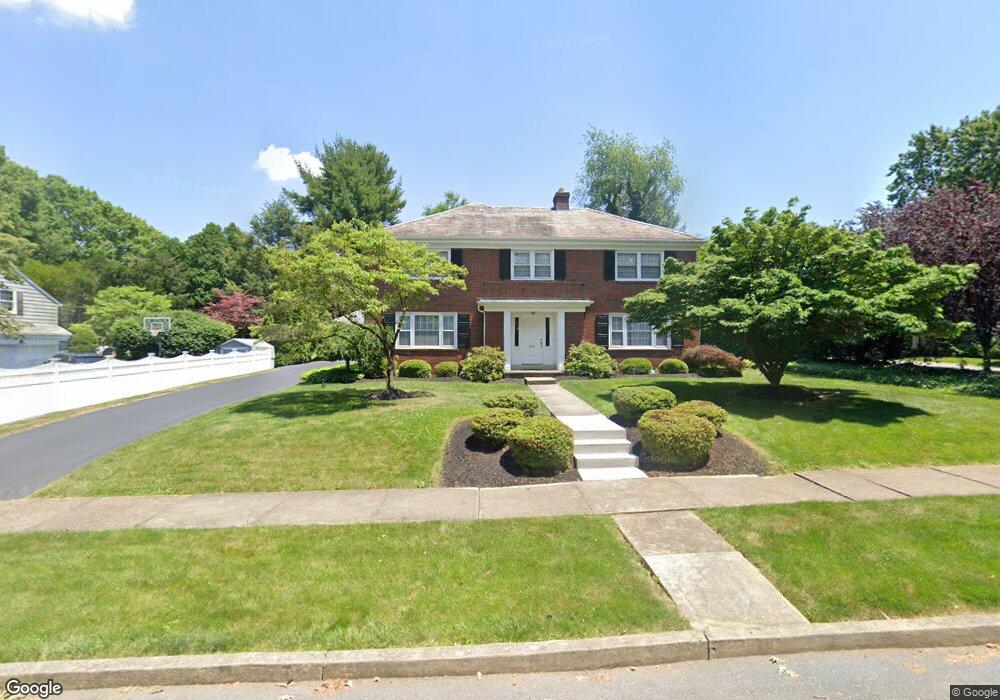 319 N 29th St unit 327, Allentown, PA 18104 - photo 1