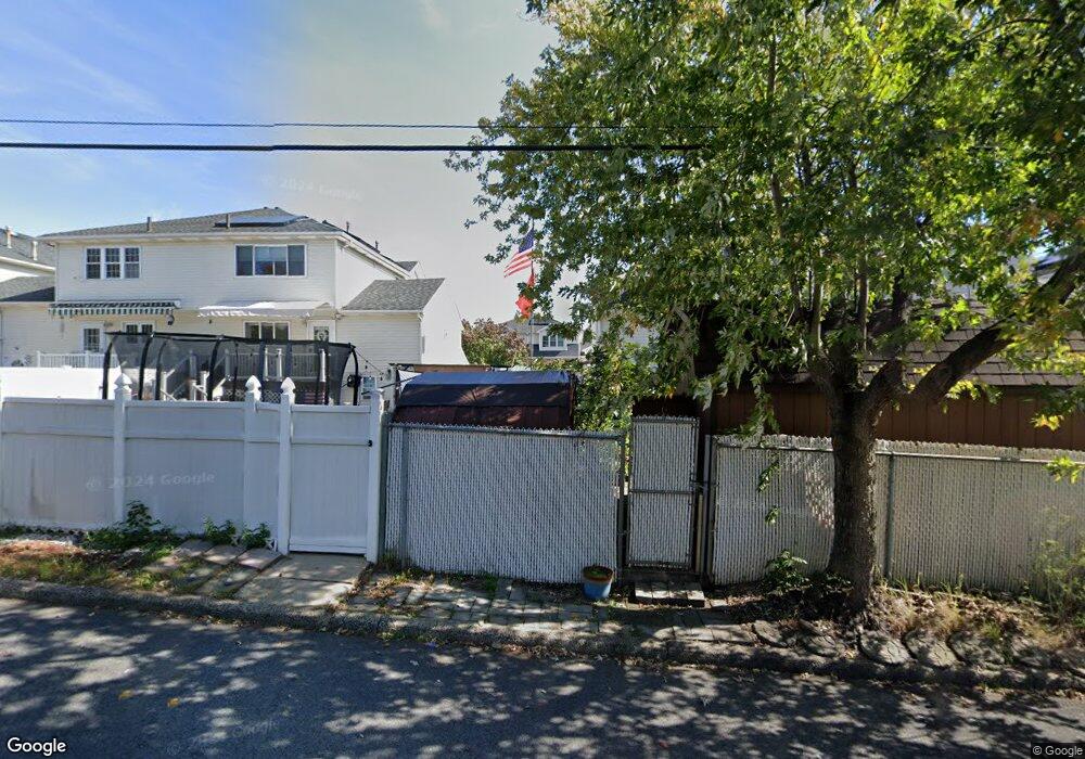 59 Darnell Ln, Staten Island, NY 10309 - photo 1