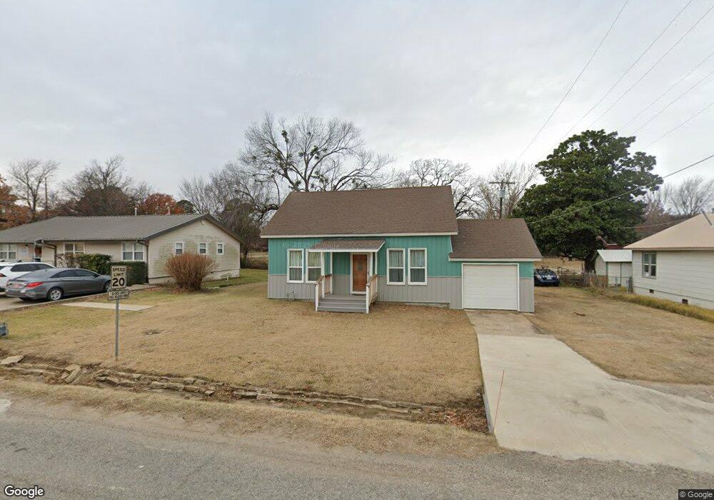 112 S 2nd St, Eufaula, OK 74432 - photo 1