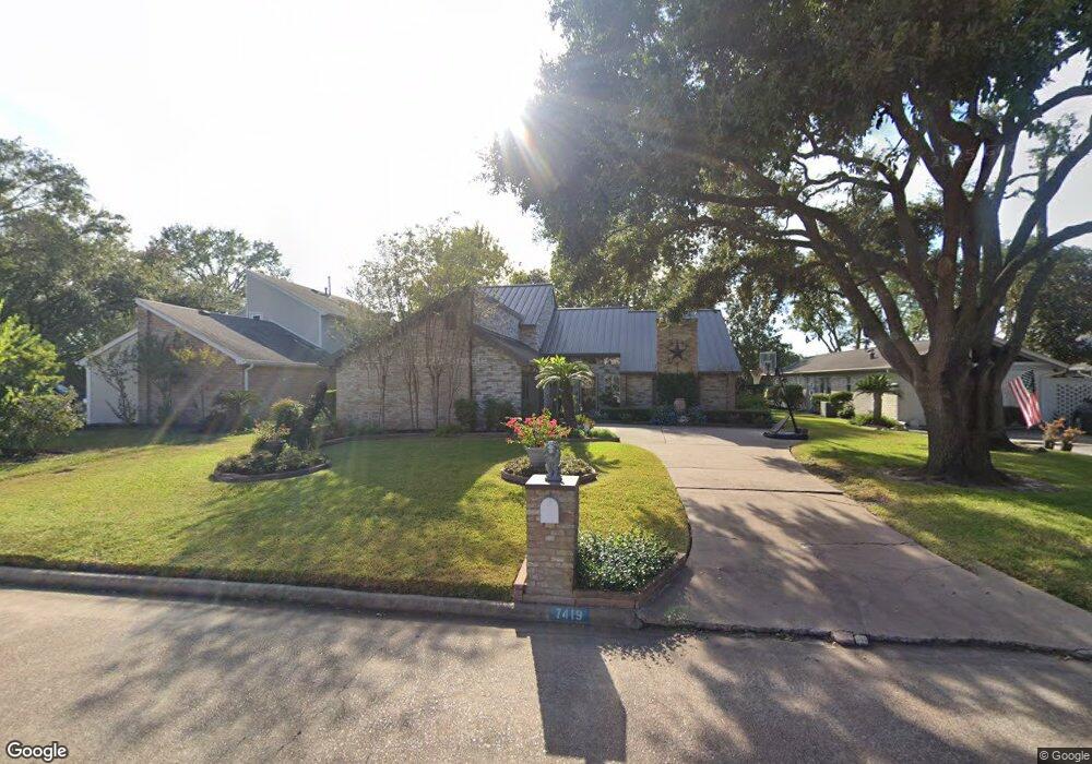 7419 Bull Creek Rd, Houston, TX 77095 - photo 1