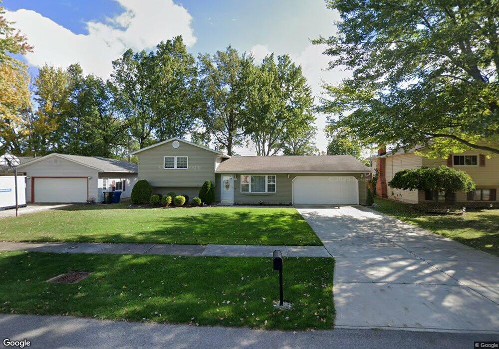 767 Grantwood Ave, Sheffield Lake, OH 44054 - photo 1