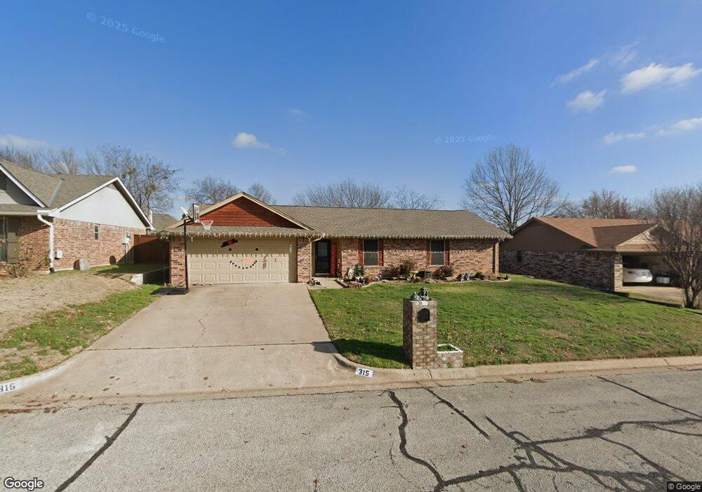 315 Cherry St, Weatherford, TX 76086 - photo 1