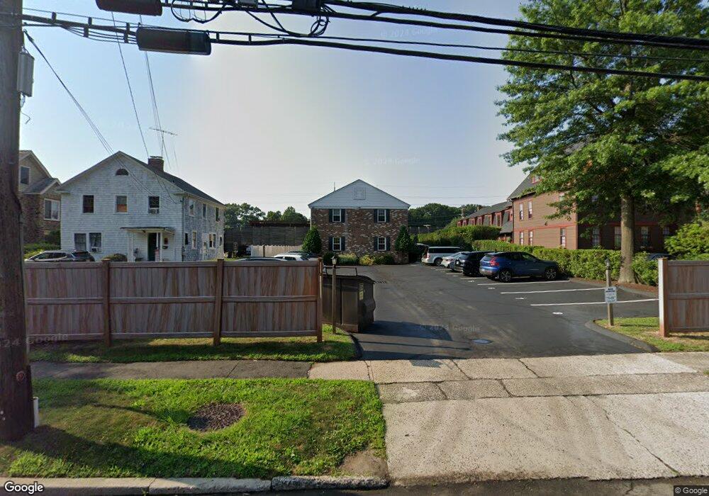 27 Maple Tree Ave unit 6, Stamford, CT 06906 - photo 1