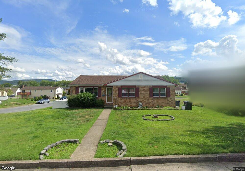 1004 Kossuth St, Freemansburg, PA 18017 - photo 1