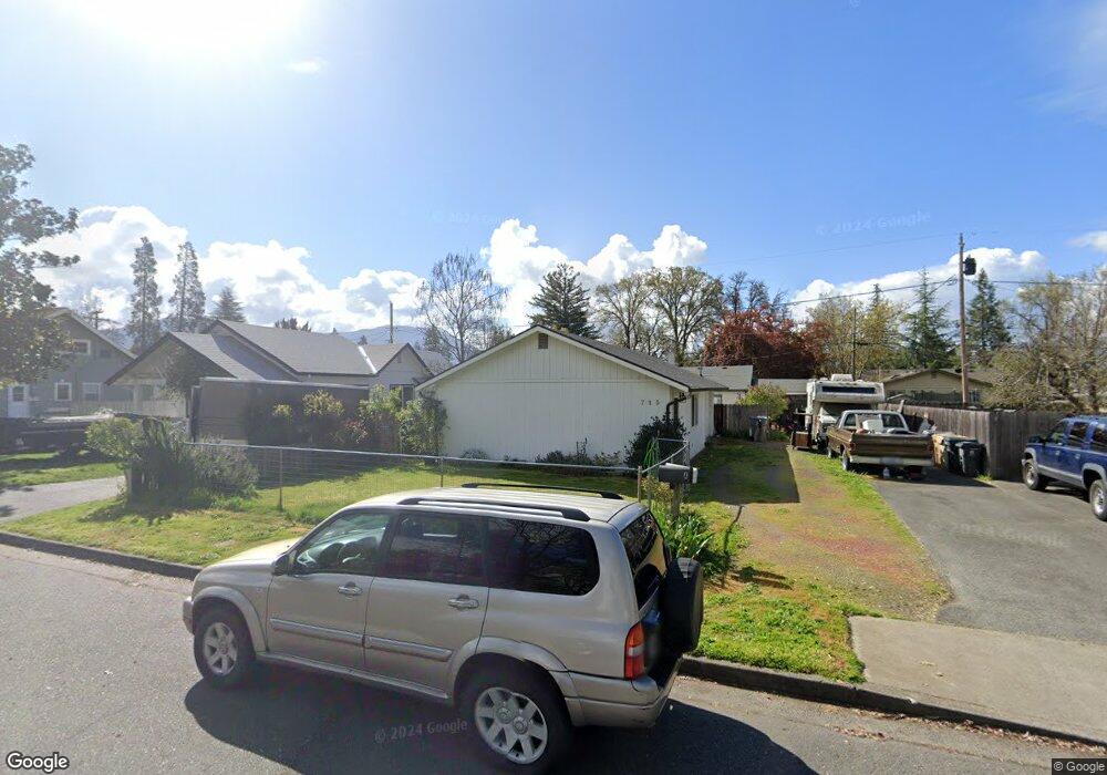 715 SW H St, Grants Pass, OR 97526 - photo 1