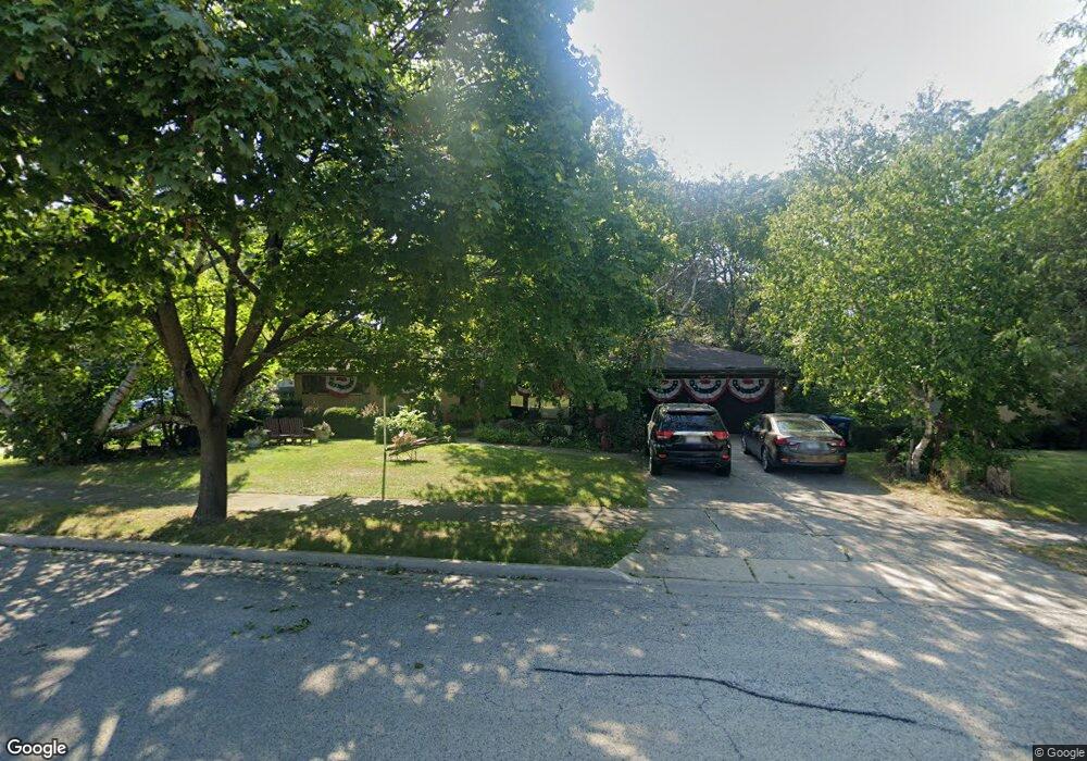 820 S Mcaree Rd, Waukegan, IL 60085 - photo 1