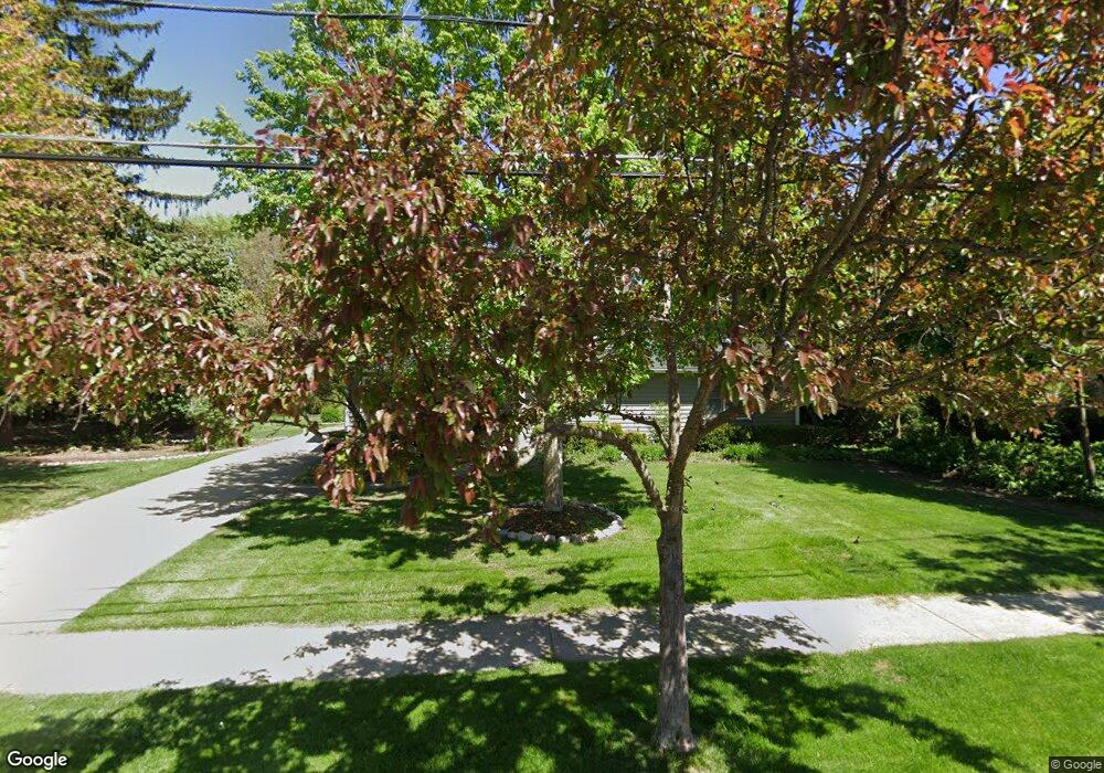 927 Stoddard Ave, Wheaton, IL 60187 - photo 1