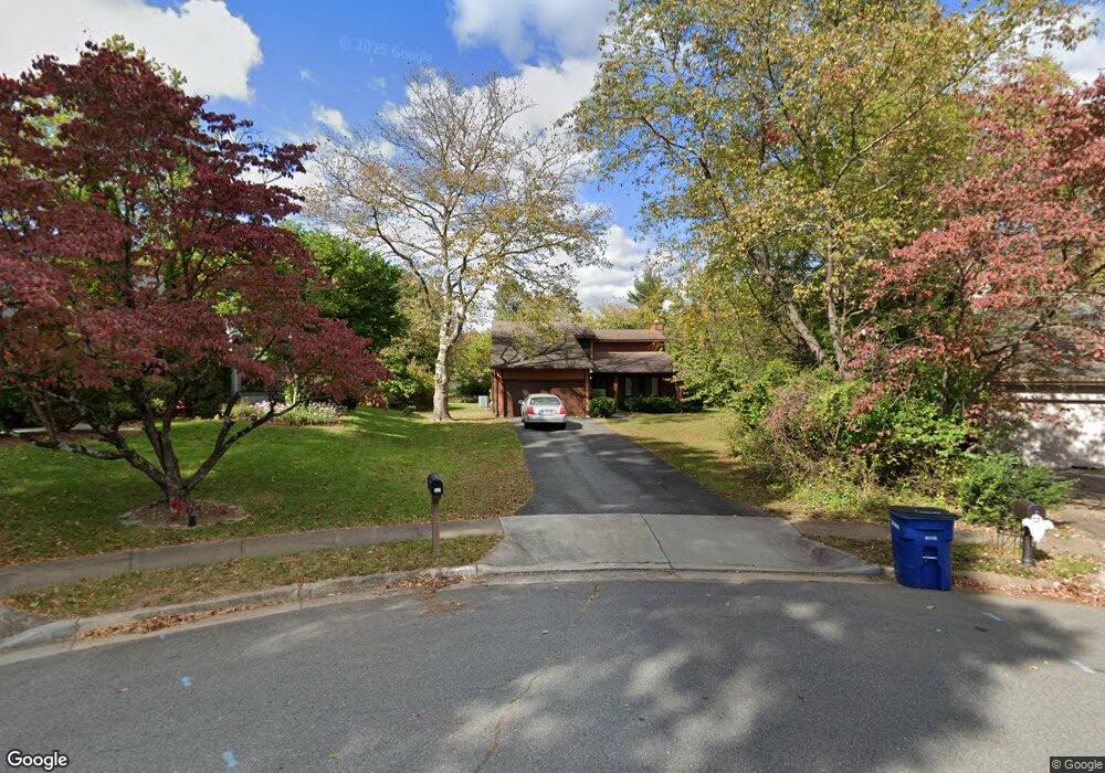 402 Queens Row St, Herndon, VA 20170 - photo 1