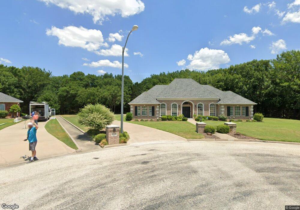 2304 Mesquite Cir, Gainesville, TX 76240 - photo 1