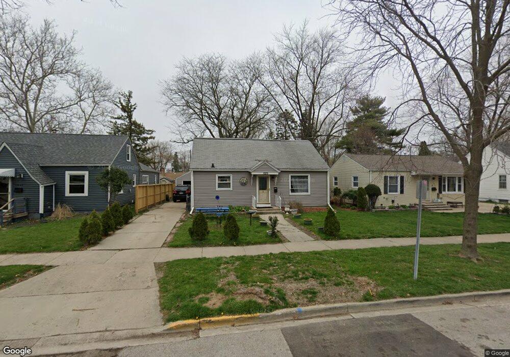 1039 W New York St, Aurora, IL 60506 - photo 1