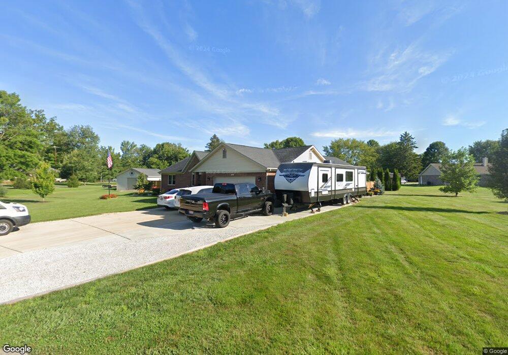 214 W Royal Rd, Rushville, IN 46173 - photo 1