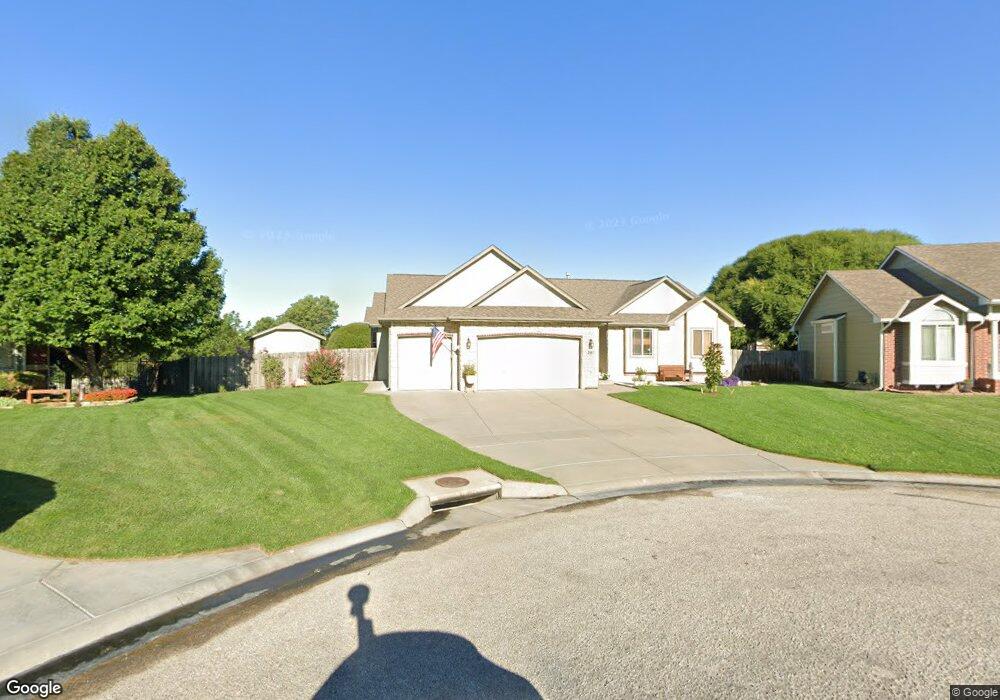 3941 N Lake Ridge Ct, Wichita, KS 67205 - photo 1