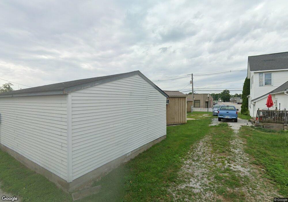 569 E Main St, Whiteland, IN 46184 - photo 1