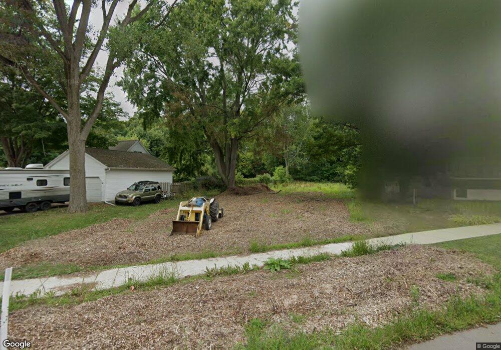 4304 Christiansen Rd, Lansing, MI 48910 - photo 1