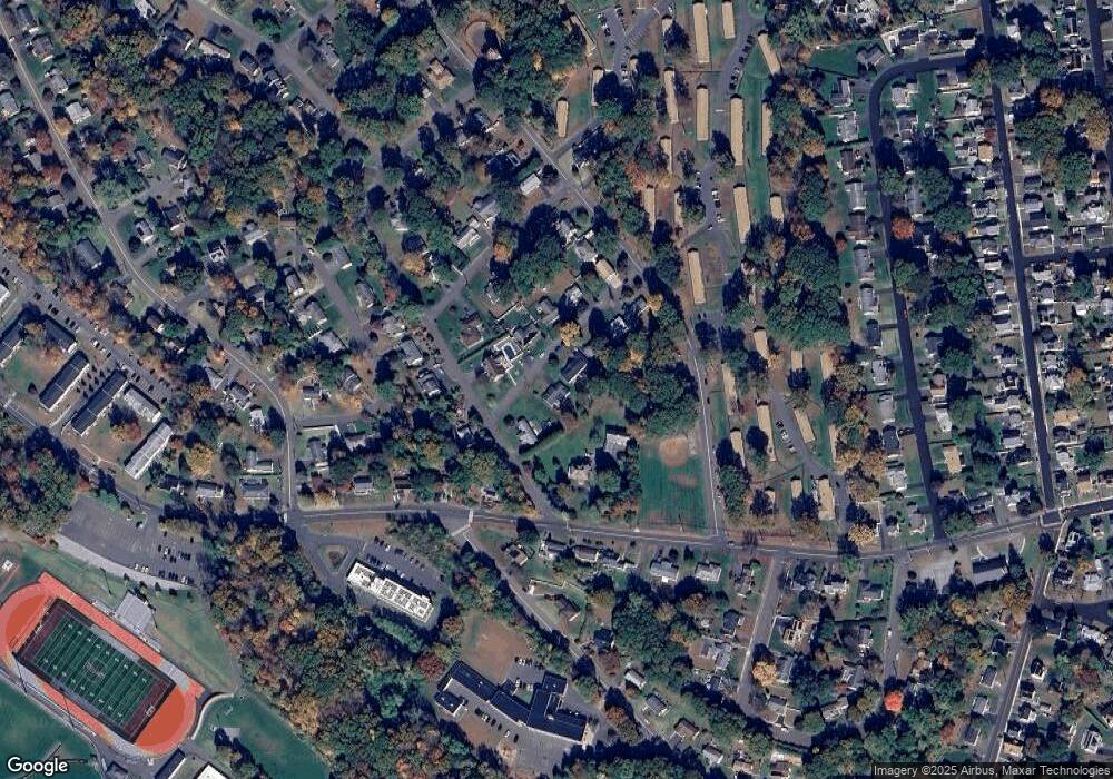 38 Casper Ct, Naugatuck, CT 06770 - photo 1