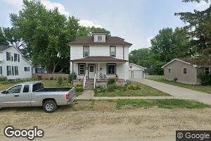 305 S 3rd Ave, Forreston, IL 61030