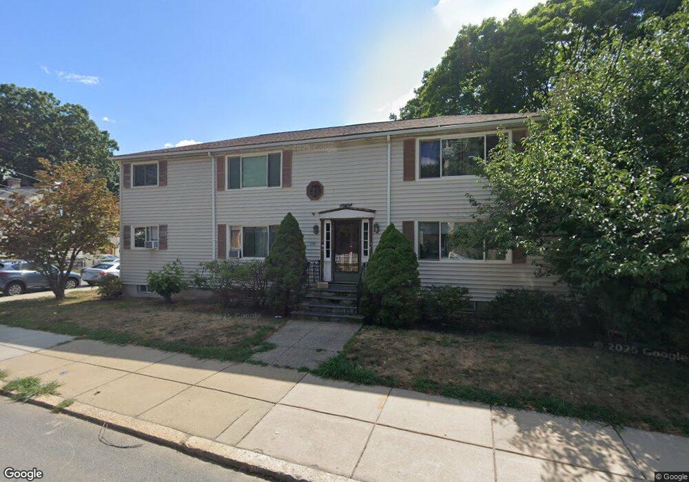 640 Lagrange St, West Roxbury, MA 02132 - photo 1