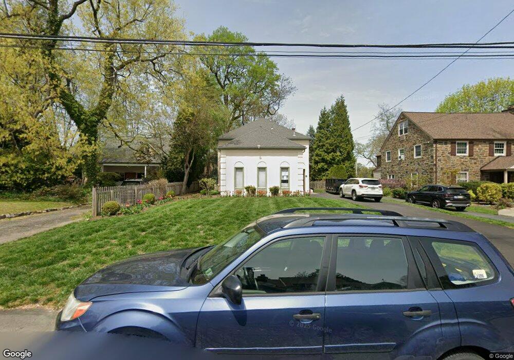 11 Derwen Rd, Bala Cynwyd, PA 19004 - photo 1