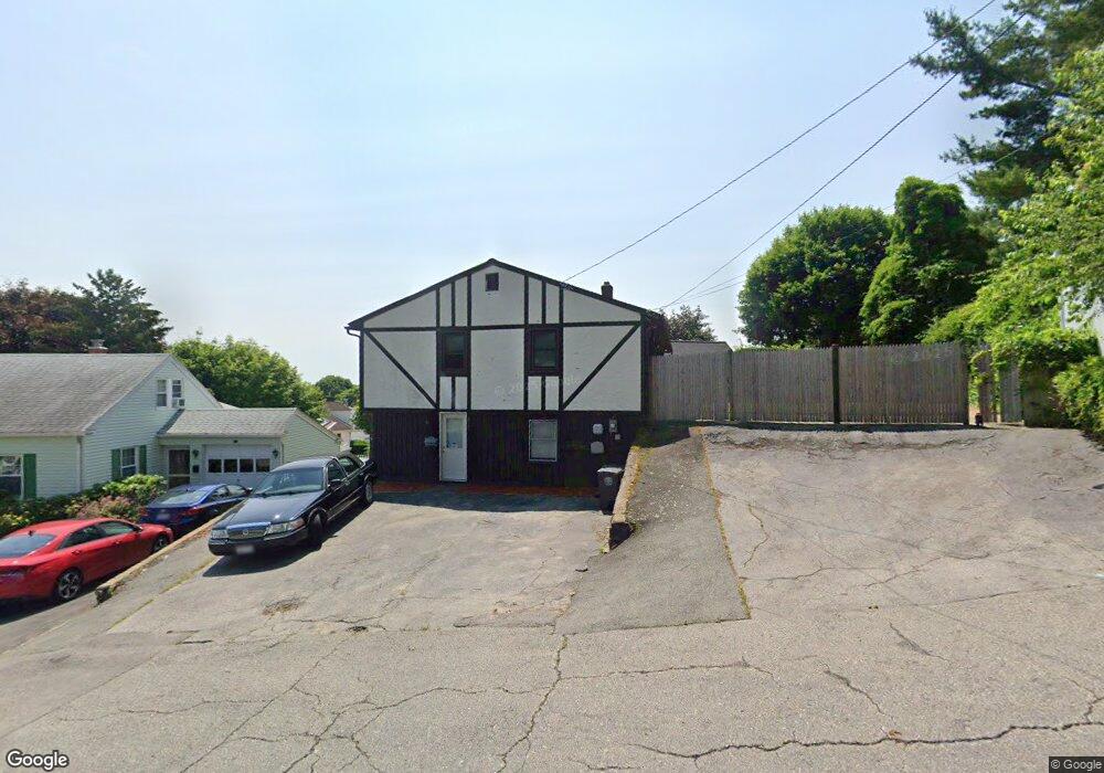 211 Maplewood Ave, Cranston, RI 02920 - photo 1