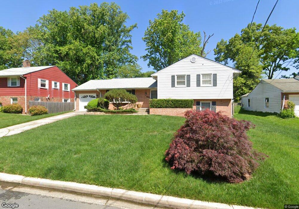 3104 Chapel View Dr, Beltsville, MD 20705 - photo 1