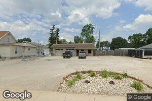 452 E Market St, Nappanee, IN 46550