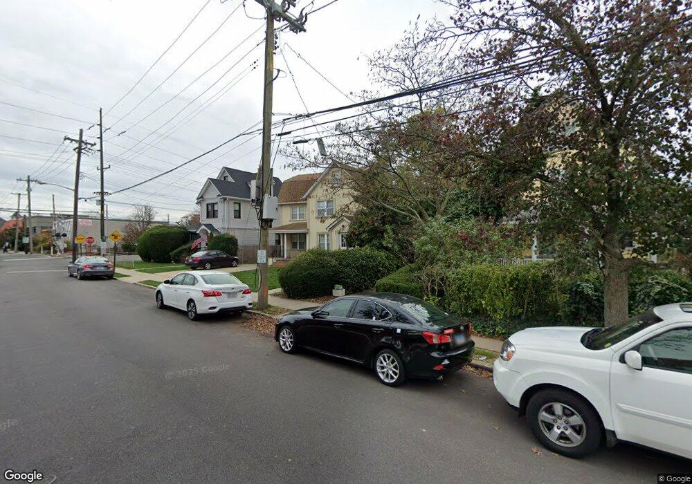 207 Washington Ave, Cedarhurst, NY 11516 - photo 1