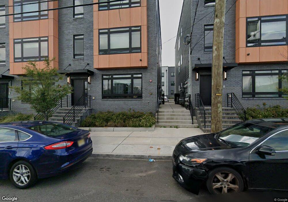 709 S 16th St, Newark, NJ 07103 - photo 1